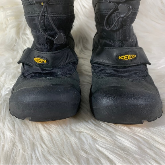 tommy hilfiger flag pool sliders